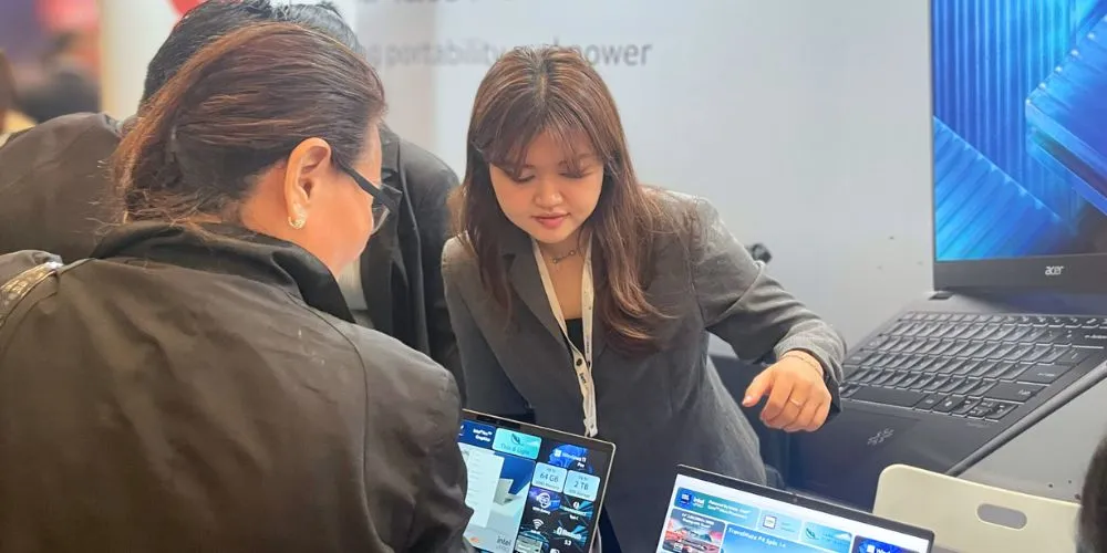 Spotlight on the Acer TravelMate P6